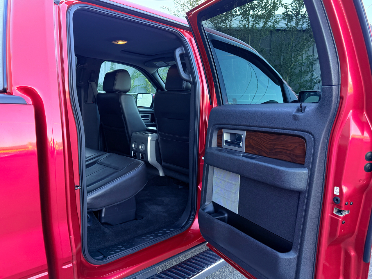 Ford F-150 Lariat SuperCrew 5.5-ft. Bed 4WD 2012
