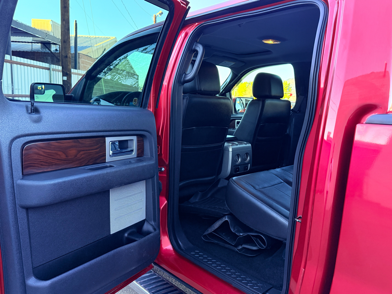 Ford F-150 Lariat SuperCrew 5.5-ft. Bed 4WD 2012