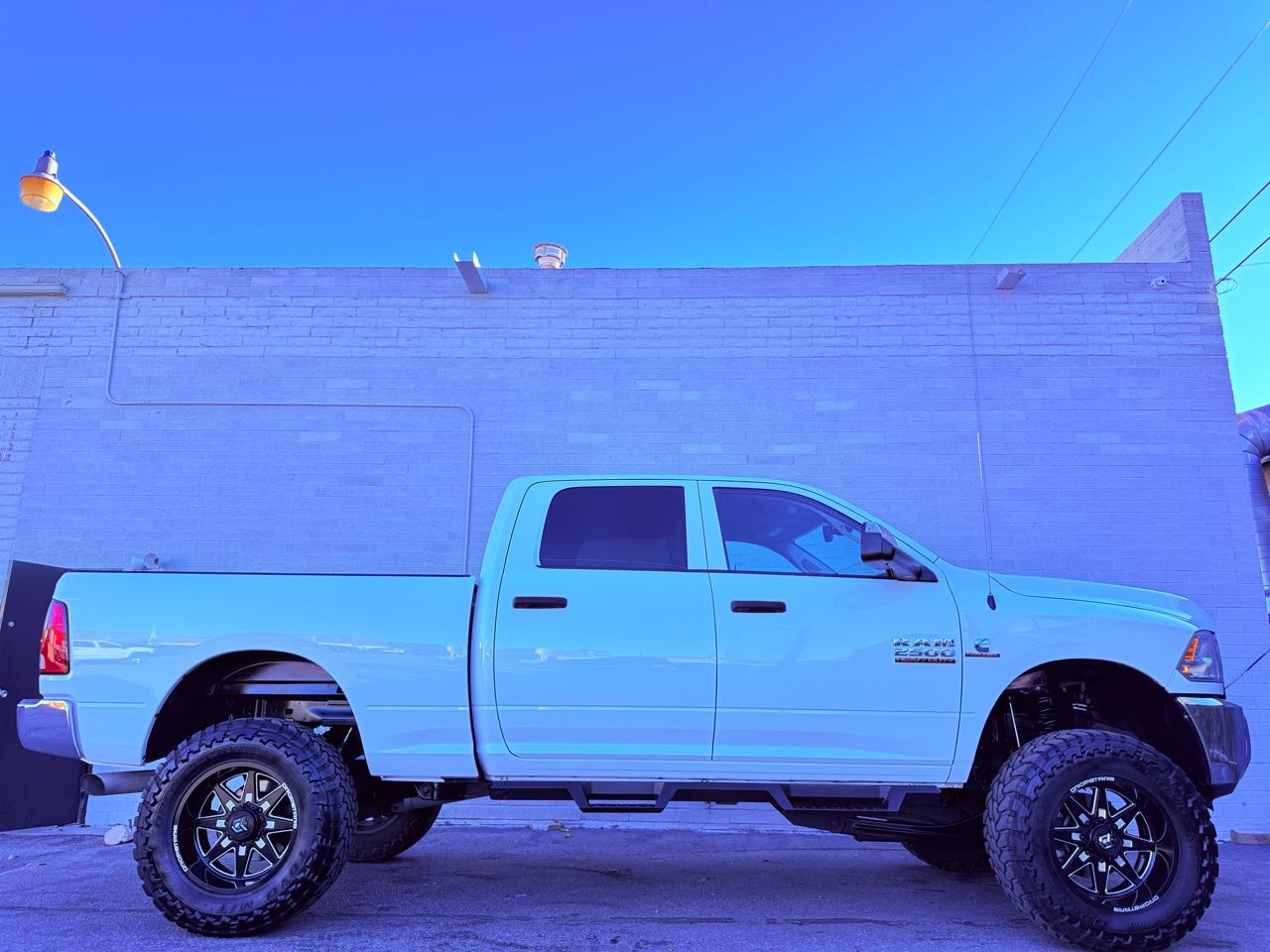 RAM 2500 Tradesman Crew Cab SWB 4WD 2018