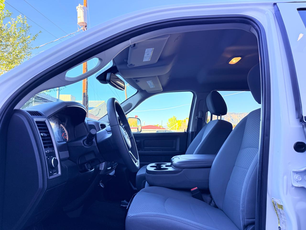 RAM 2500 Tradesman Crew Cab SWB 4WD 2018