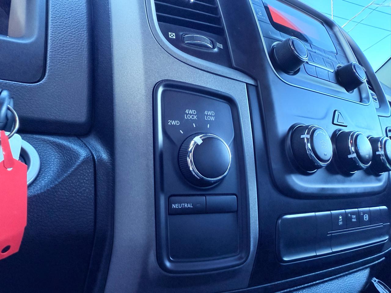 RAM 2500 Tradesman Crew Cab SWB 4WD 2018