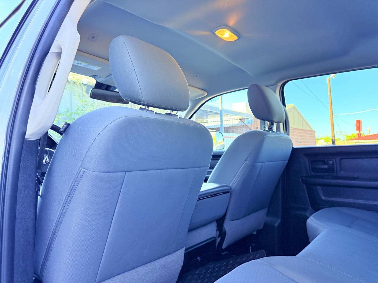 RAM 2500 Tradesman Crew Cab SWB 4WD 2018