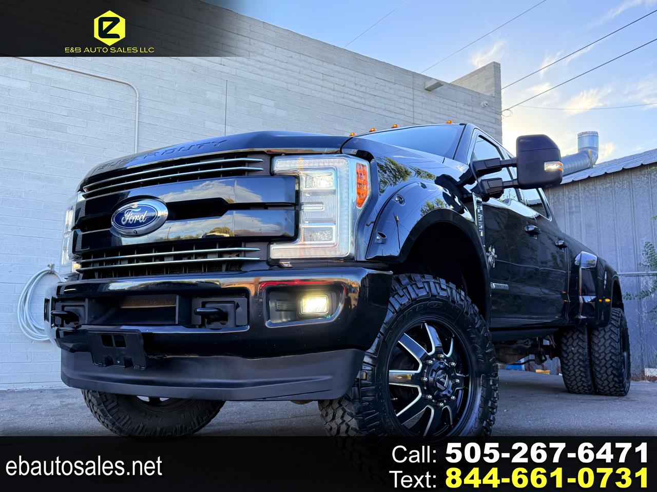 2019 Ford F-350 SD LARIAT BLACK WIDOW  Crew Cab Long Bed 4WD DRW