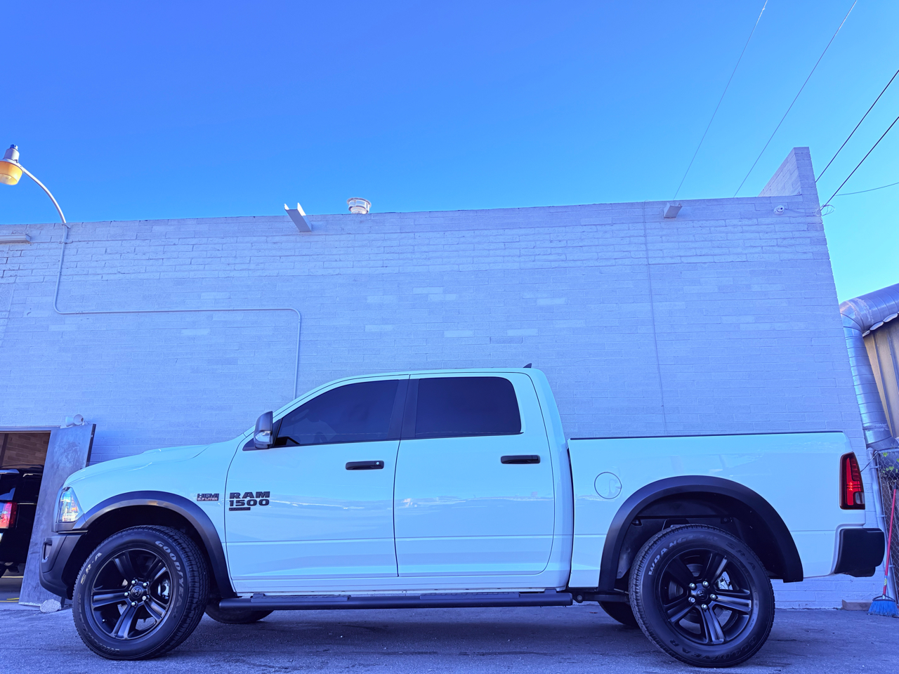 RAM 1500 Classic Tradesman Crew Cab SWB 4WD 2022