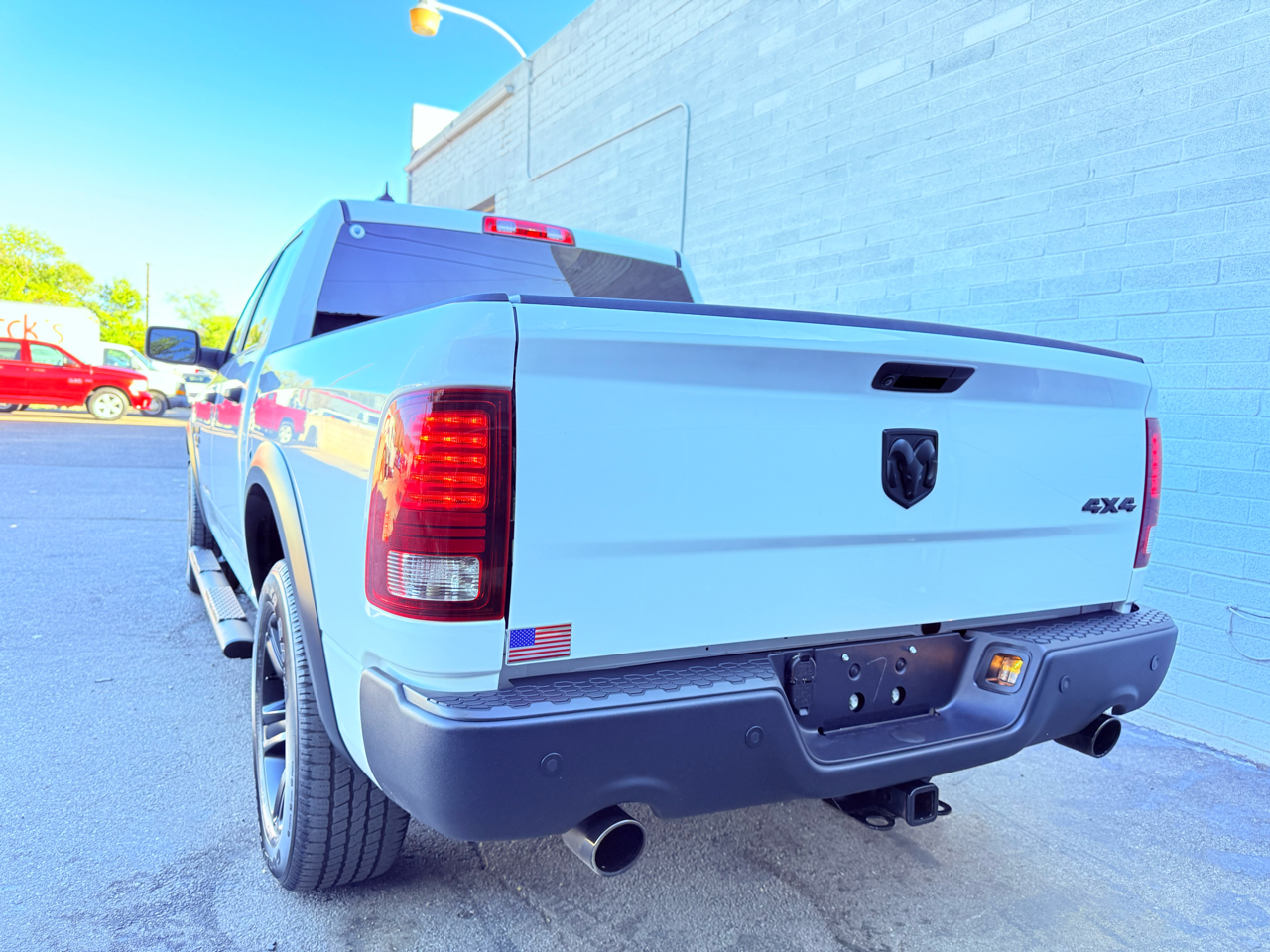 RAM 1500 Classic Tradesman Crew Cab SWB 4WD 2022