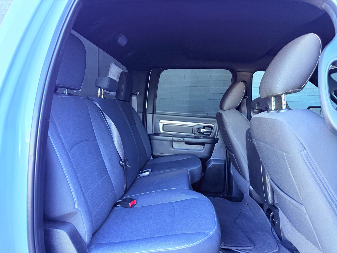 RAM 1500 Classic Tradesman Crew Cab SWB 4WD 2022