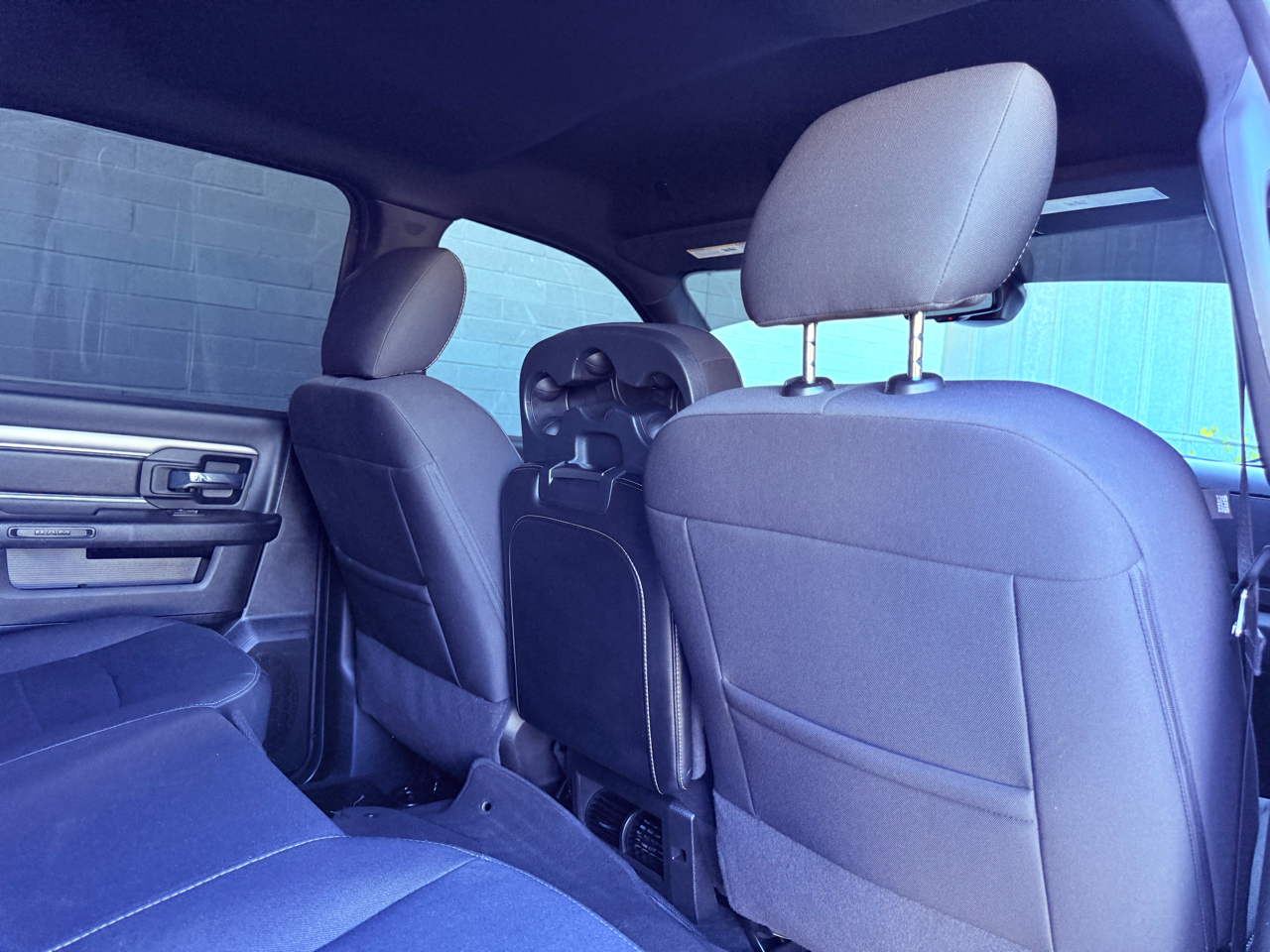 RAM 1500 Classic Tradesman Crew Cab SWB 4WD 2022