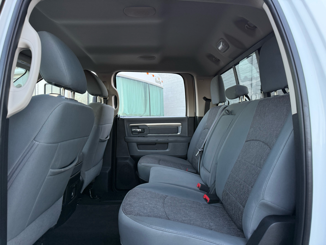 RAM 2500 SLT Crew Cab SWB 4WD 2017