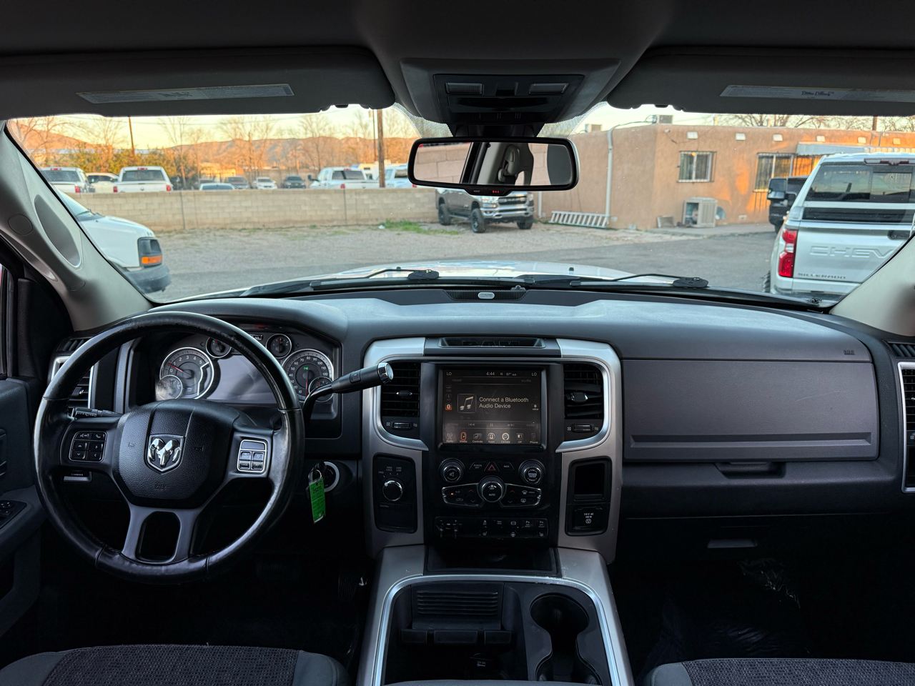 RAM 2500 SLT Crew Cab SWB 4WD 2017