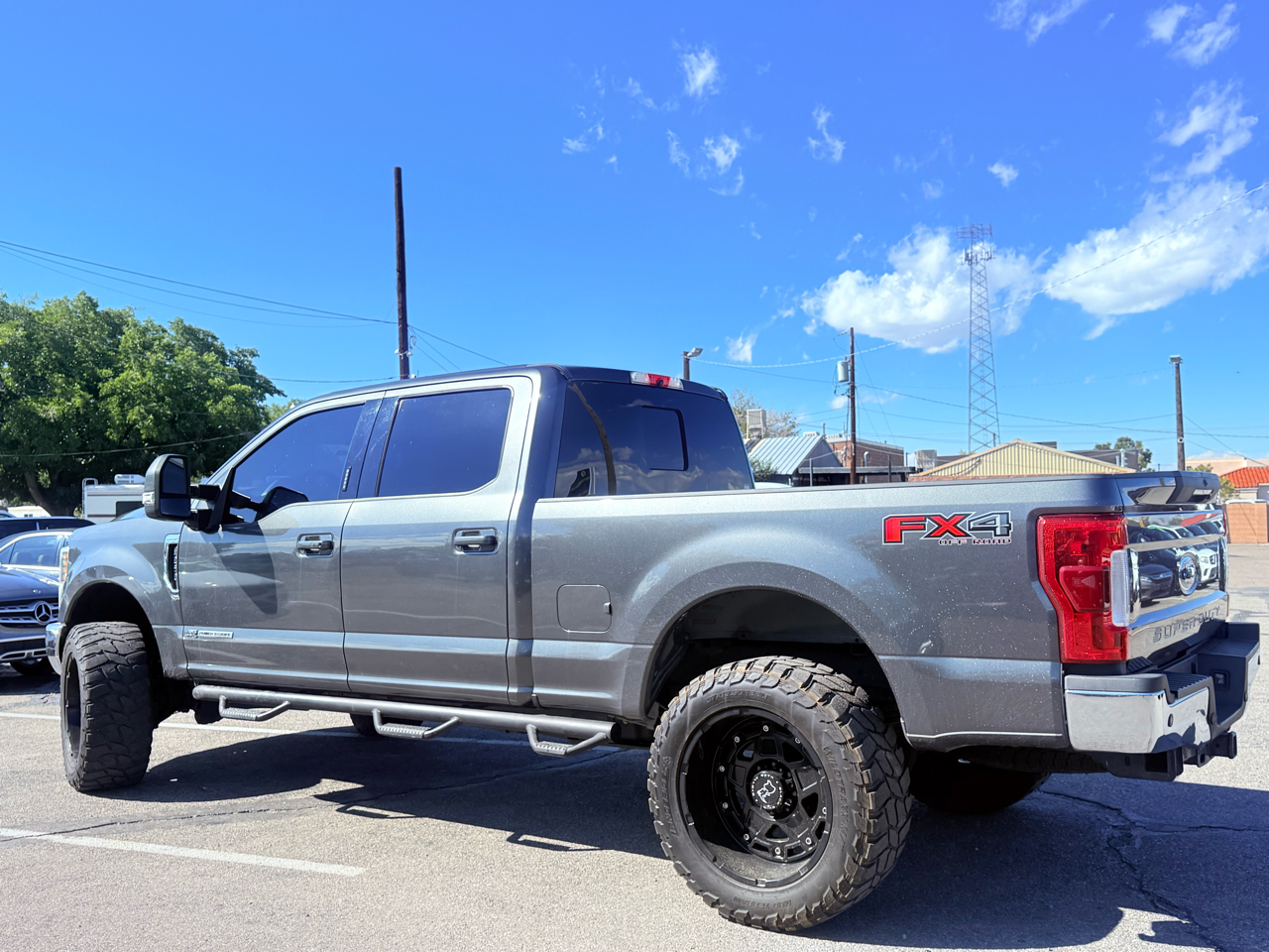 Ford F-250 SD Lariat Crew Cab 4WD 2019