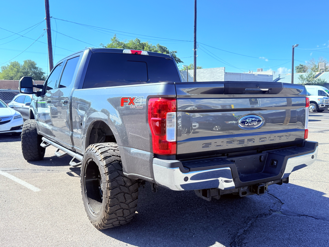 Ford F-250 SD Lariat Crew Cab 4WD 2019