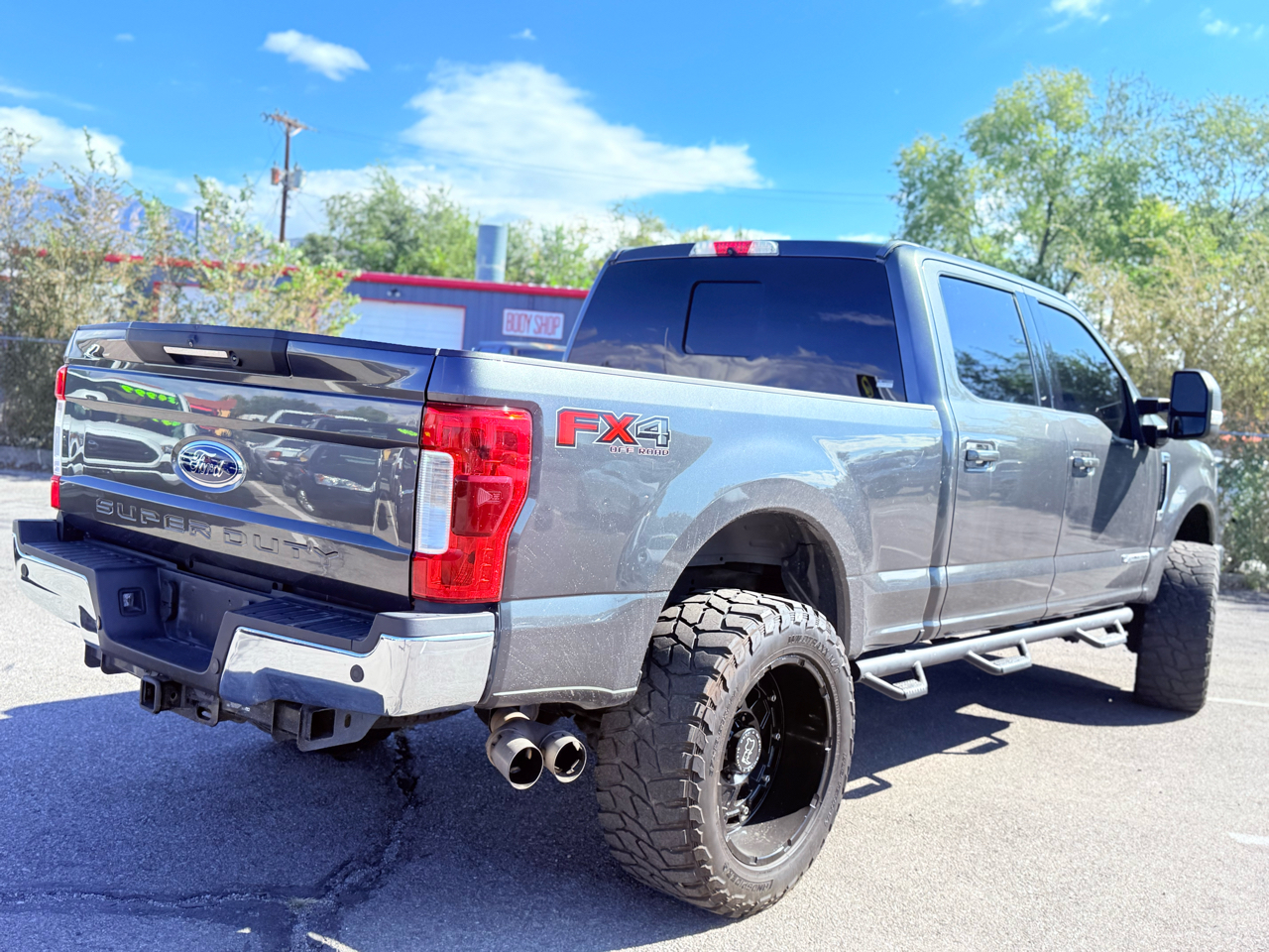 Ford F-250 SD Lariat Crew Cab 4WD 2019
