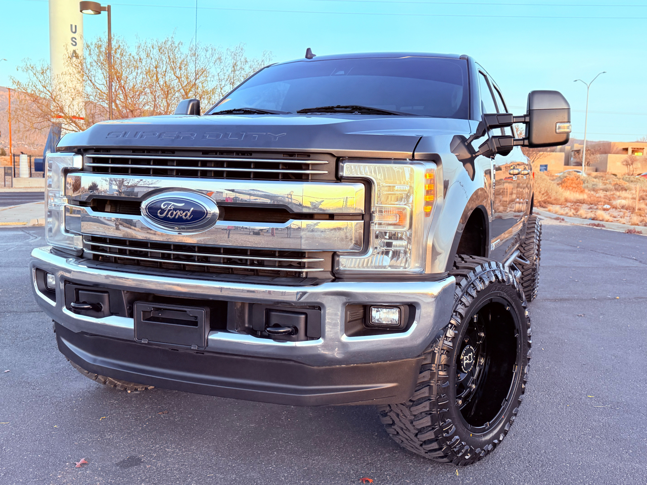 Ford F-250 SD Lariat Crew Cab 4WD 2019