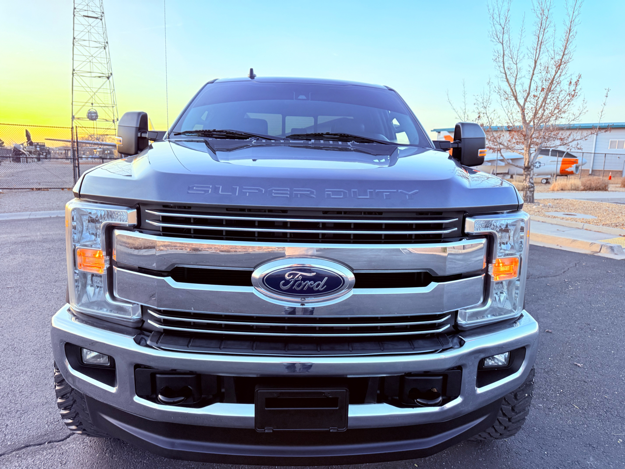 Ford F-250 SD Lariat Crew Cab 4WD 2019