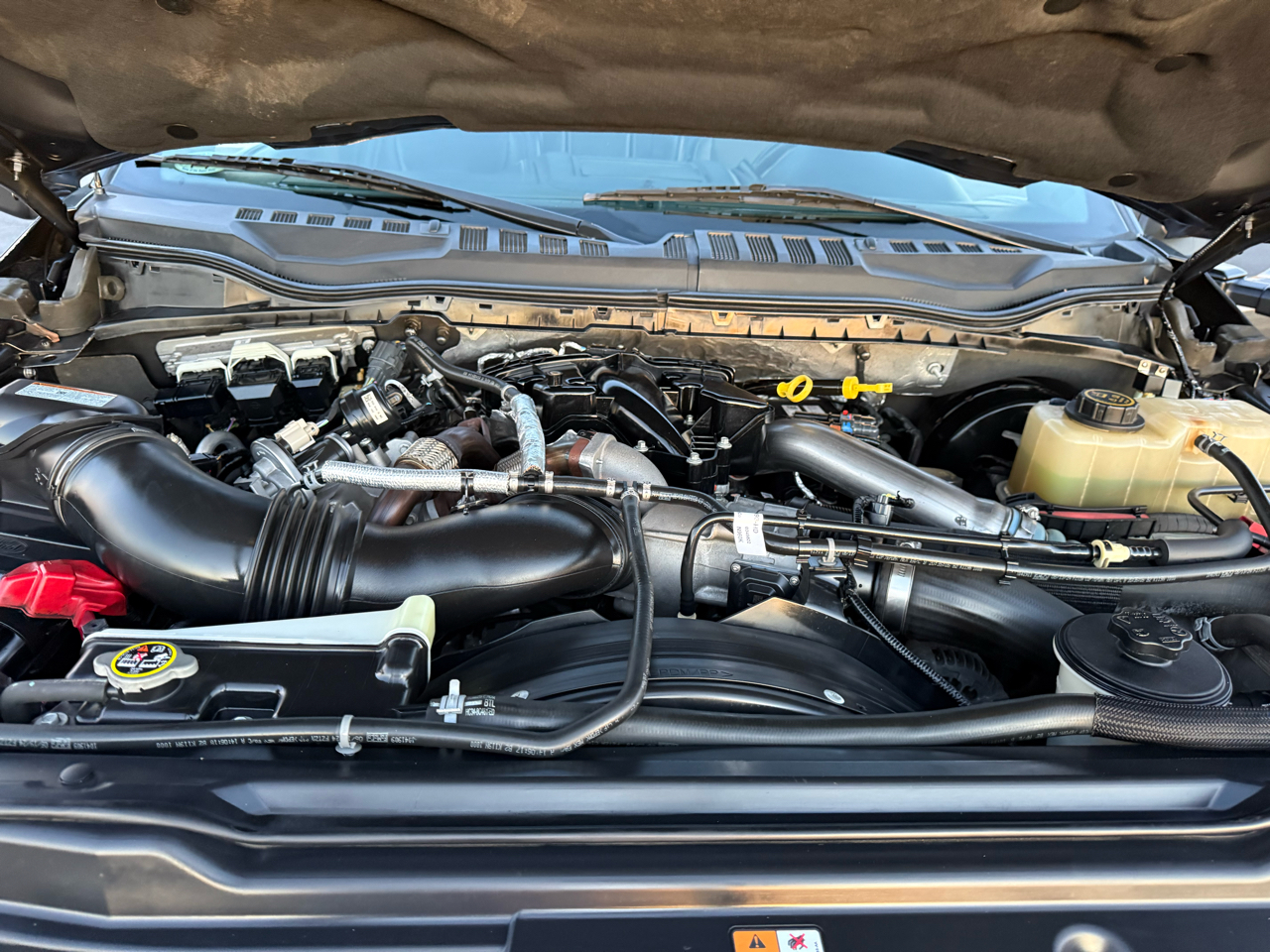 Ford F-250 SD Lariat Crew Cab 4WD 2019