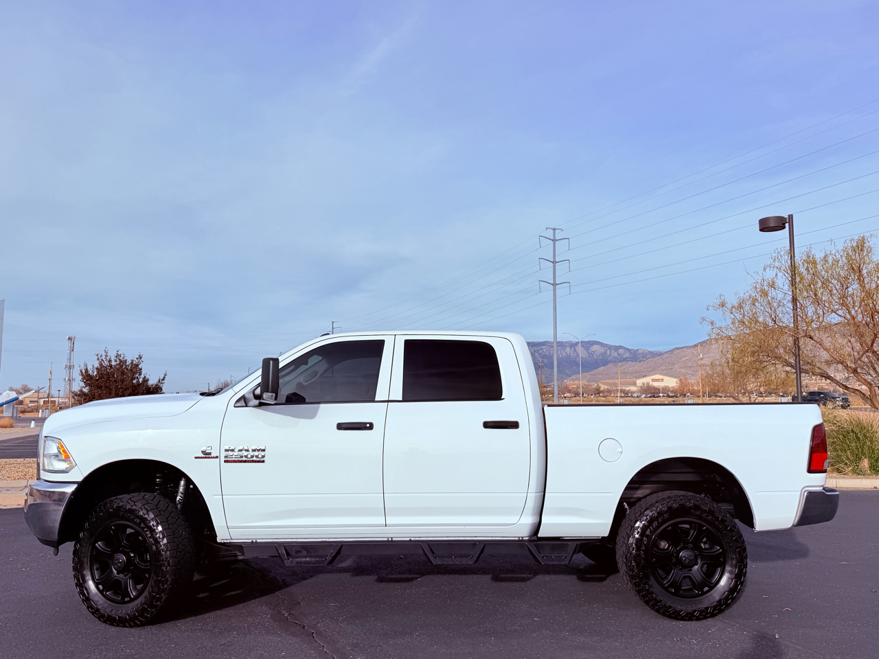 RAM 2500 Tradesman Crew Cab SWB 4WD 2018