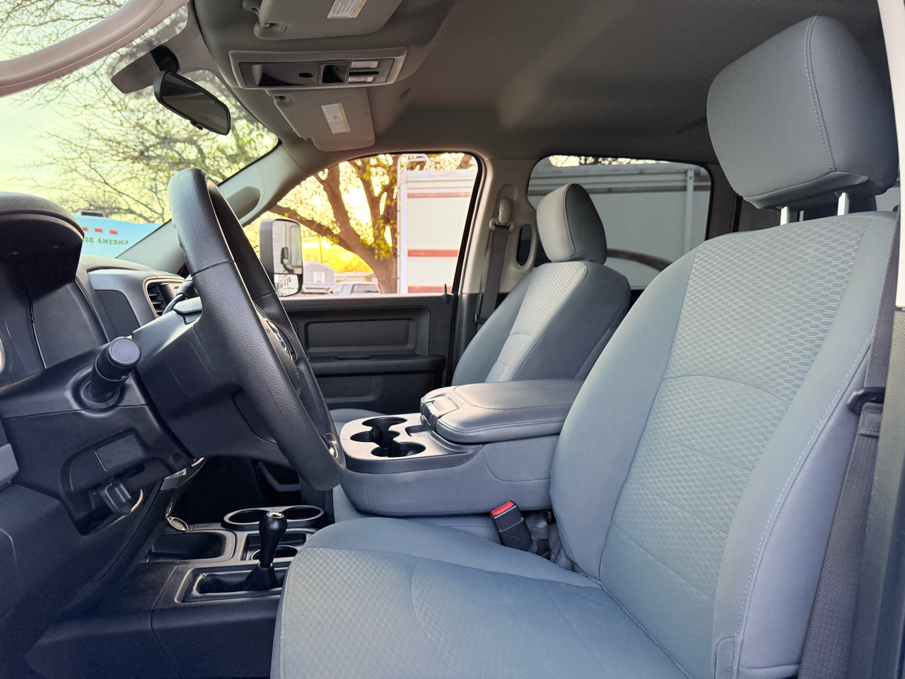 RAM 2500 Tradesman Crew Cab SWB 4WD 2018