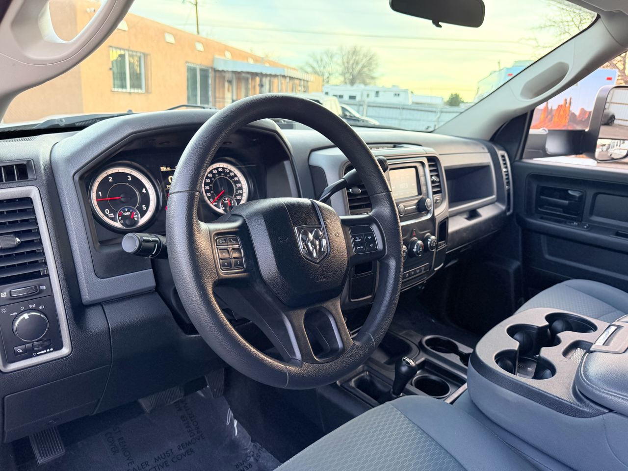 RAM 2500 Tradesman Crew Cab SWB 4WD 2018