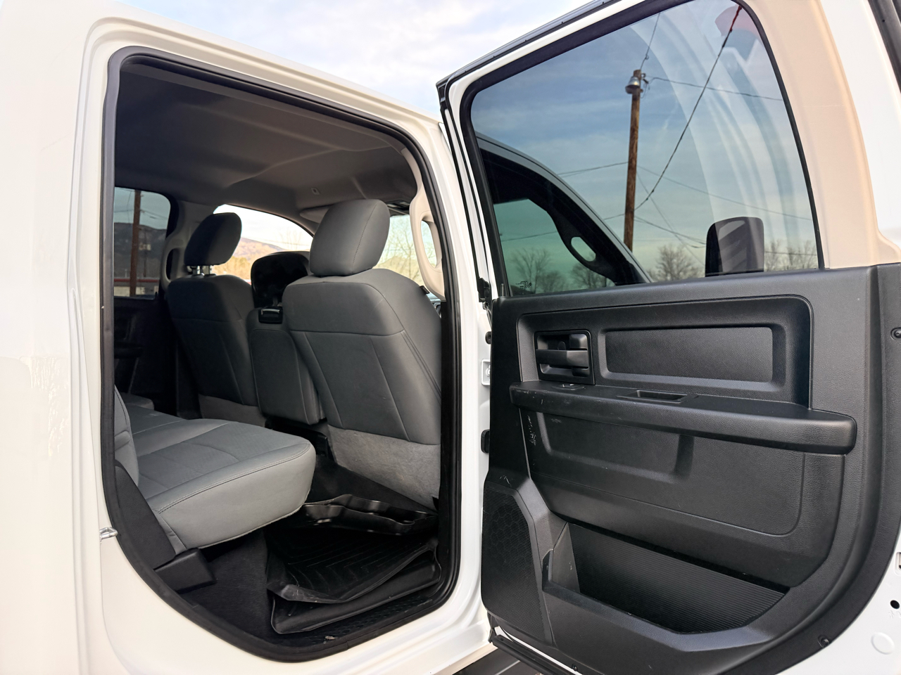 RAM 2500 Tradesman Crew Cab SWB 4WD 2018