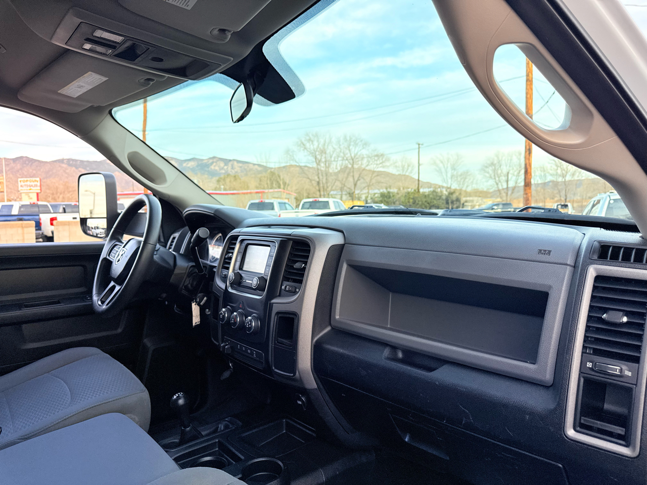 RAM 2500 Tradesman Crew Cab SWB 4WD 2018