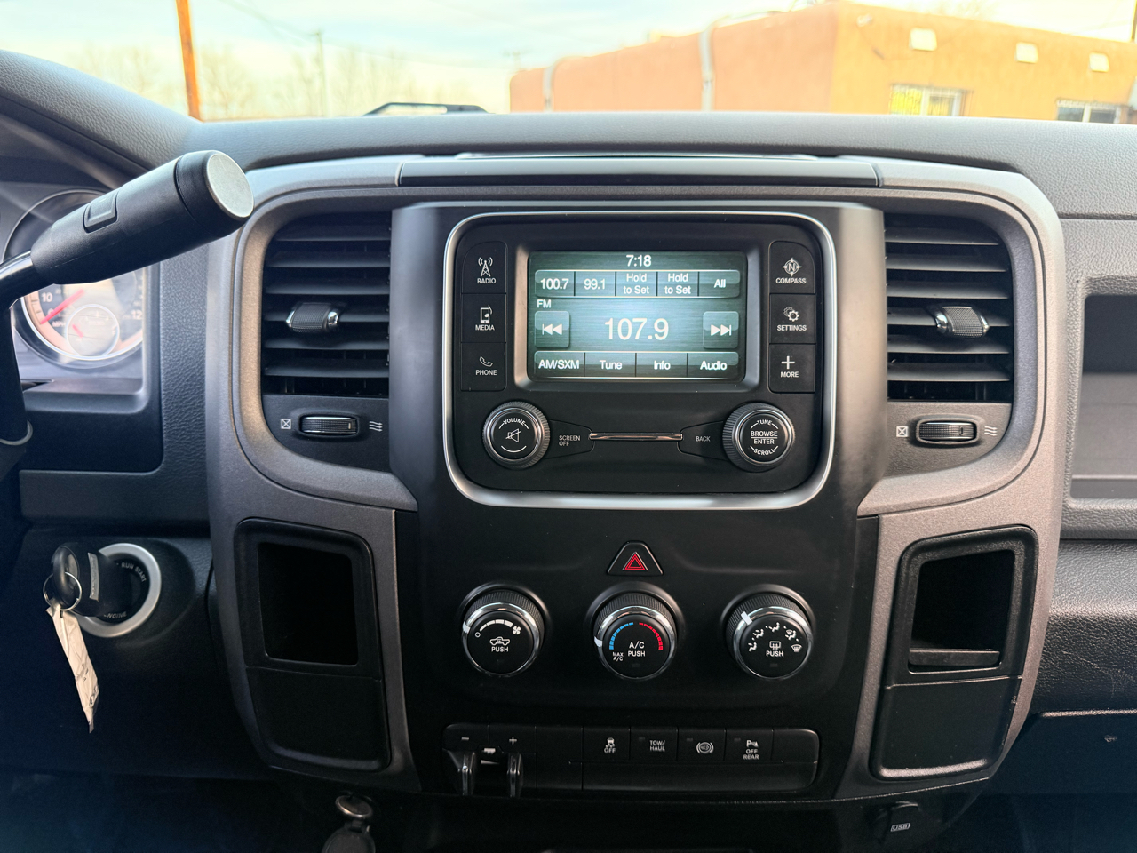 RAM 2500 Tradesman Crew Cab SWB 4WD 2018