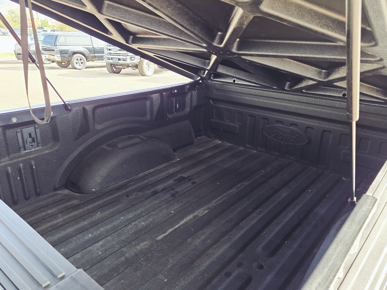 Ford F-150 XL SuperCrew 5.5-ft. Bed 4WD 2016