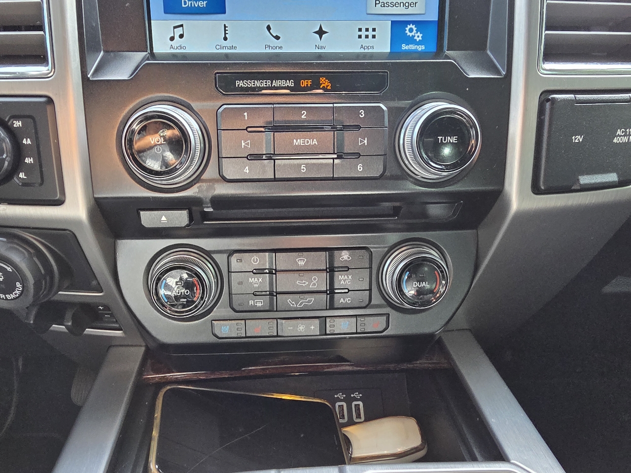 Ford F-150 XL SuperCrew 5.5-ft. Bed 4WD 2016