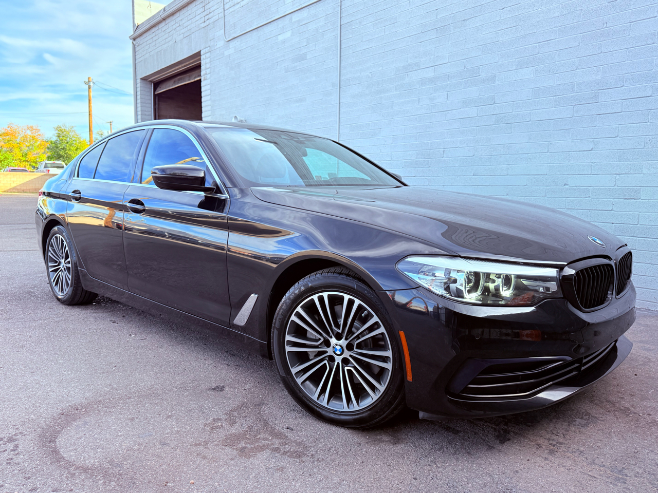 BMW 5-Series 530i 2019