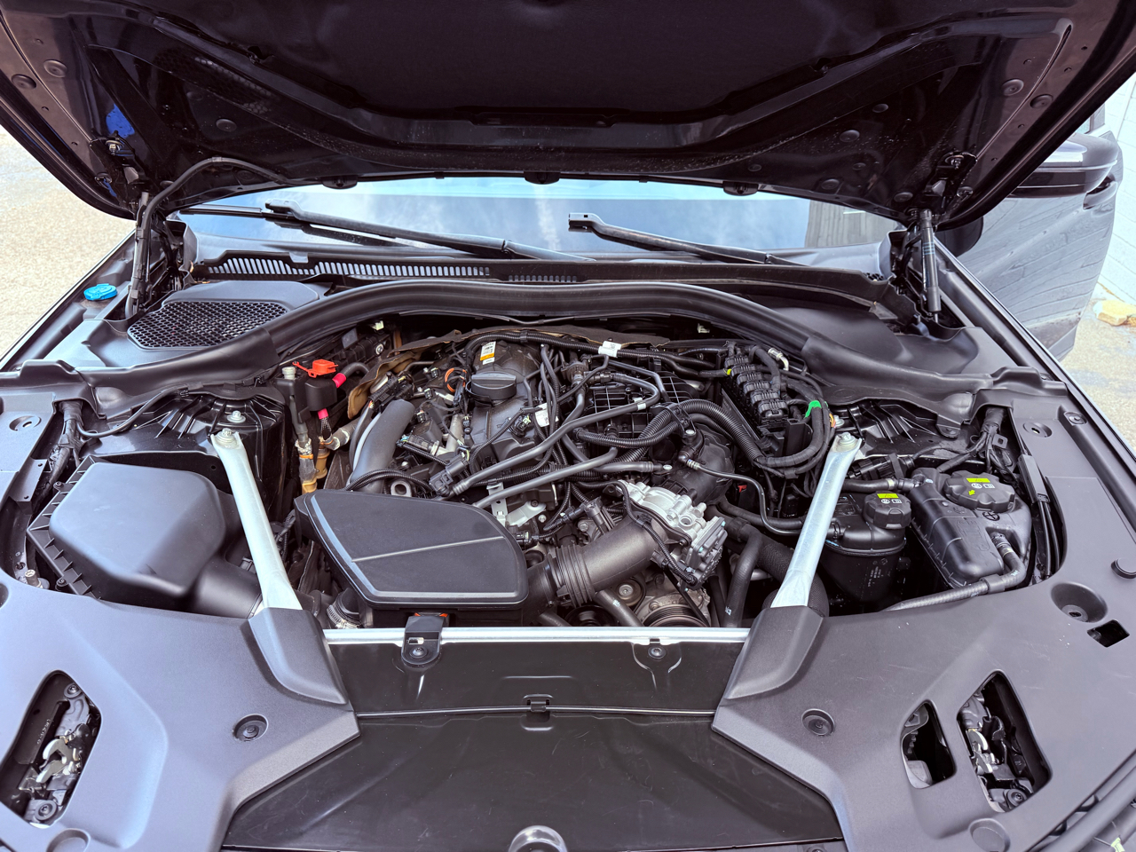 BMW 5-Series 530i 2019