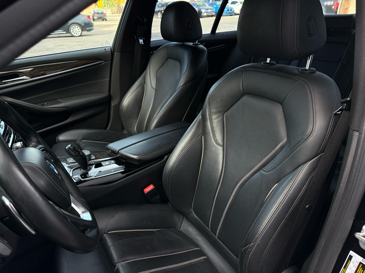 BMW 5-Series 530i 2019