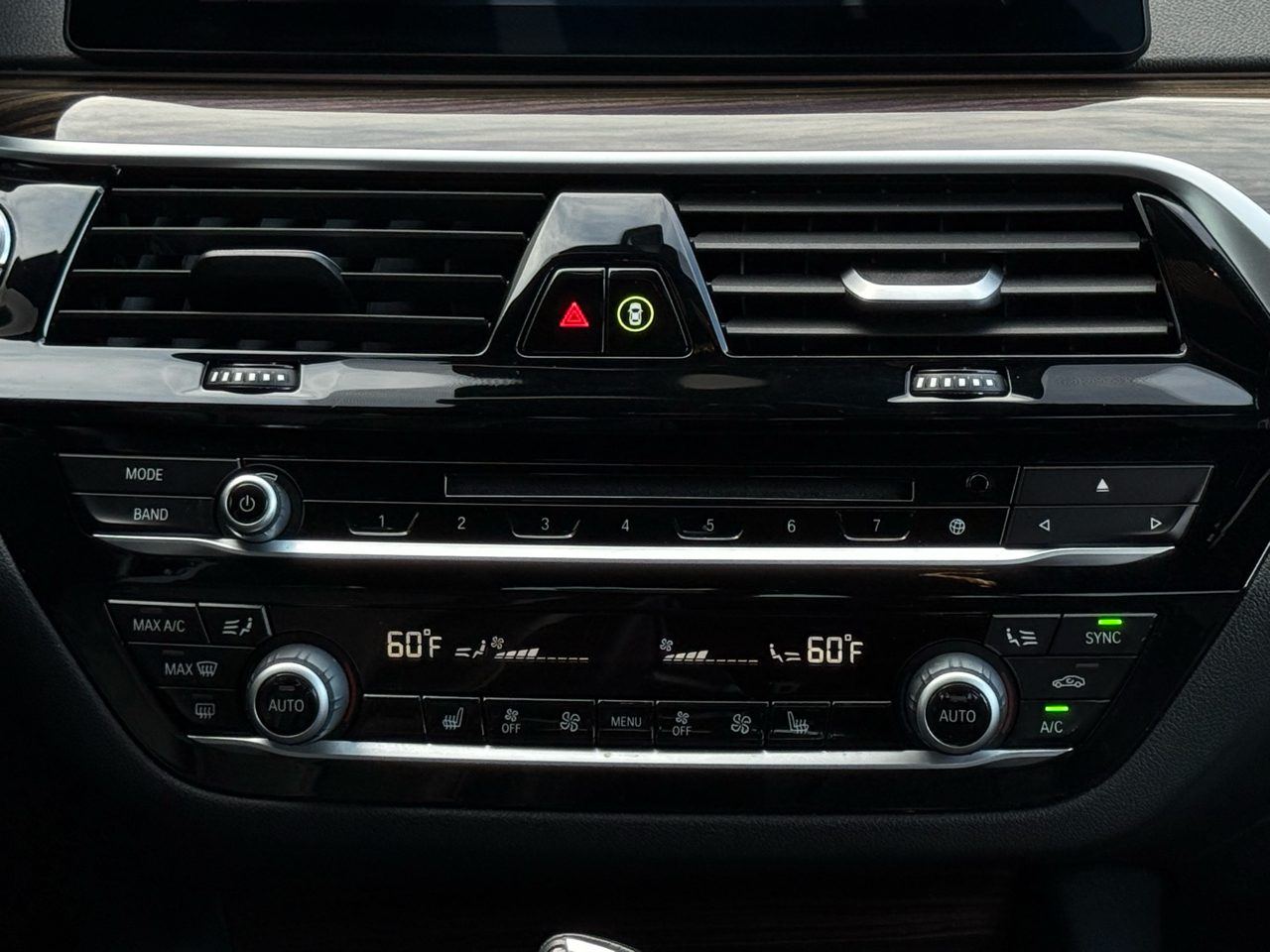 BMW 5-Series 530i 2019