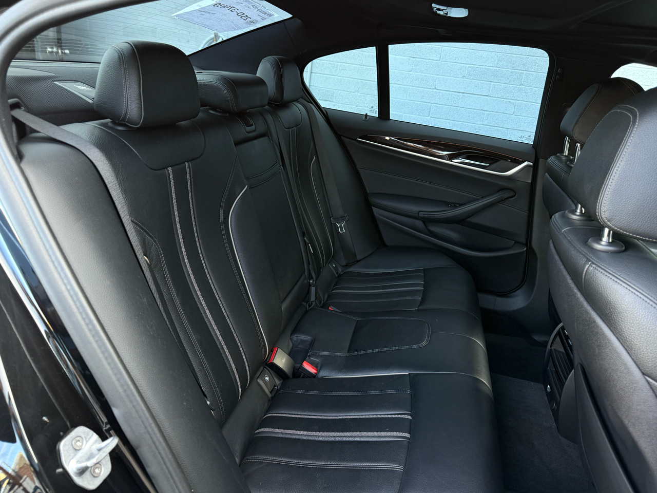 BMW 5-Series 530i 2019