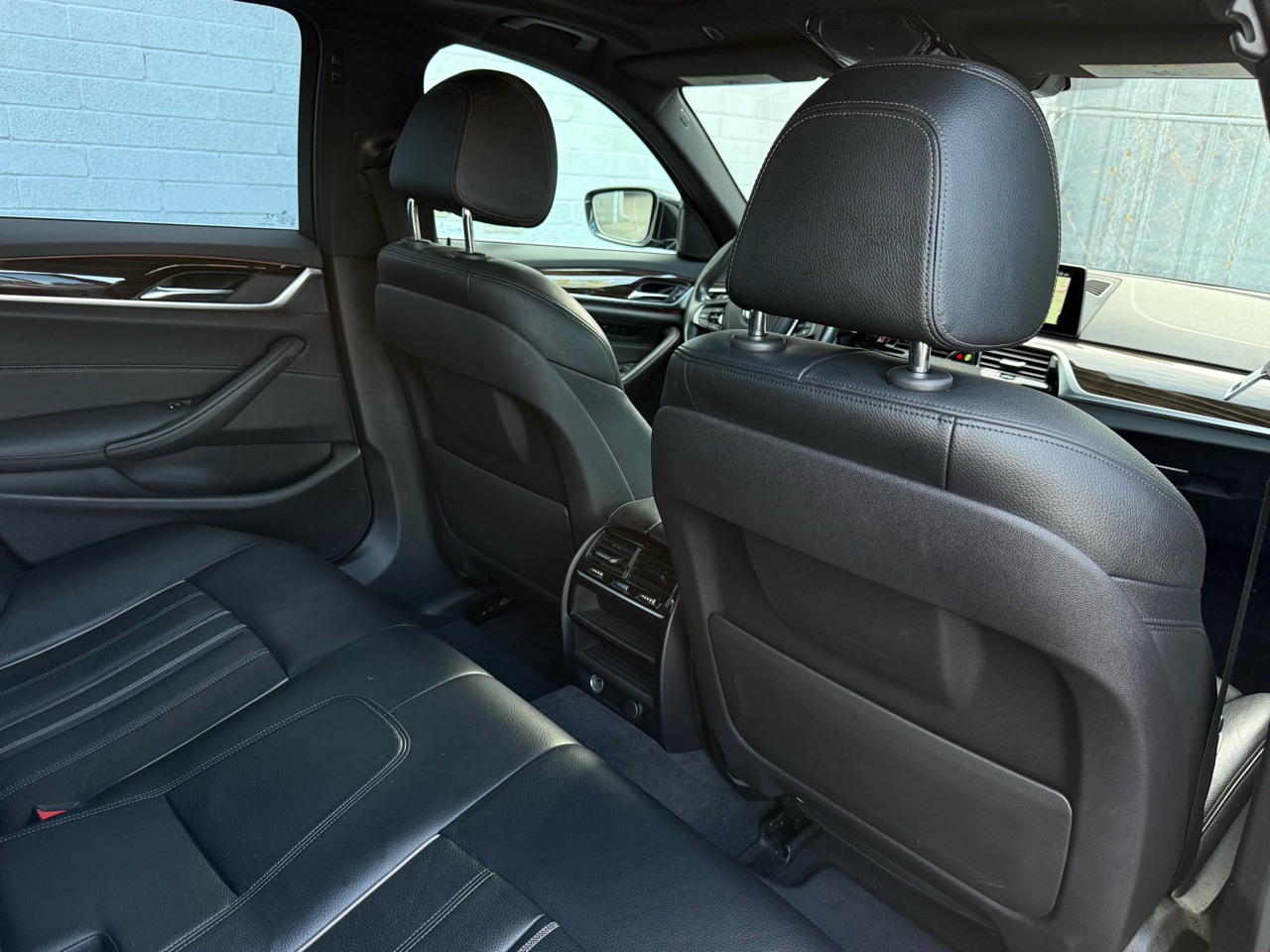 BMW 5-Series 530i 2019