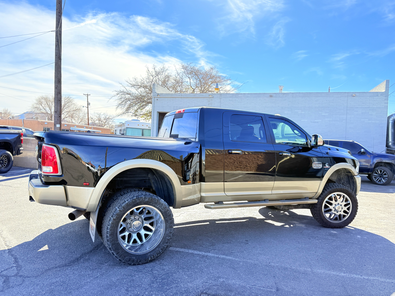 RAM 3500 Longhorn Mega Cab 4WD DRW 2016
