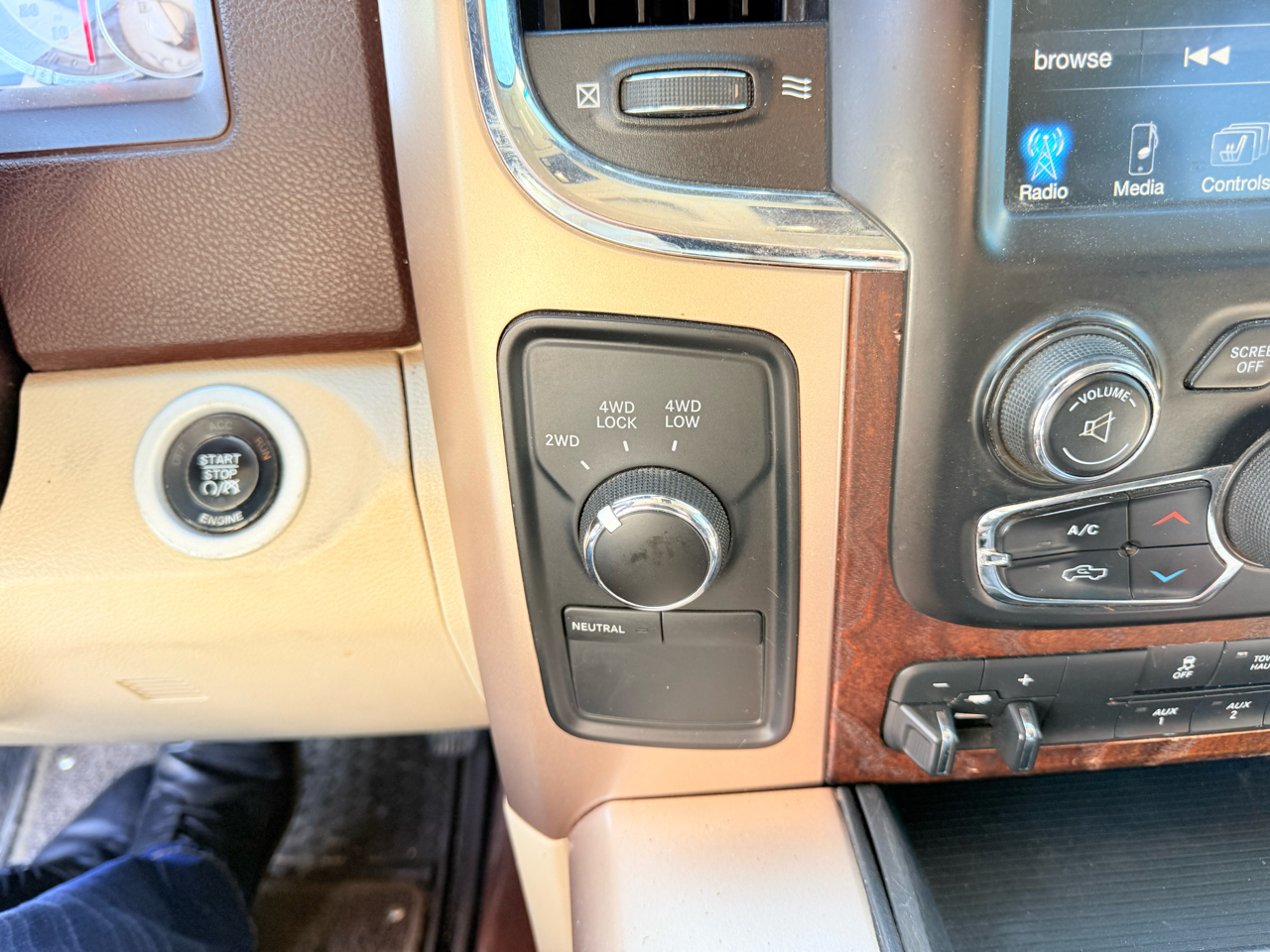 RAM 3500 Longhorn Mega Cab 4WD DRW 2016