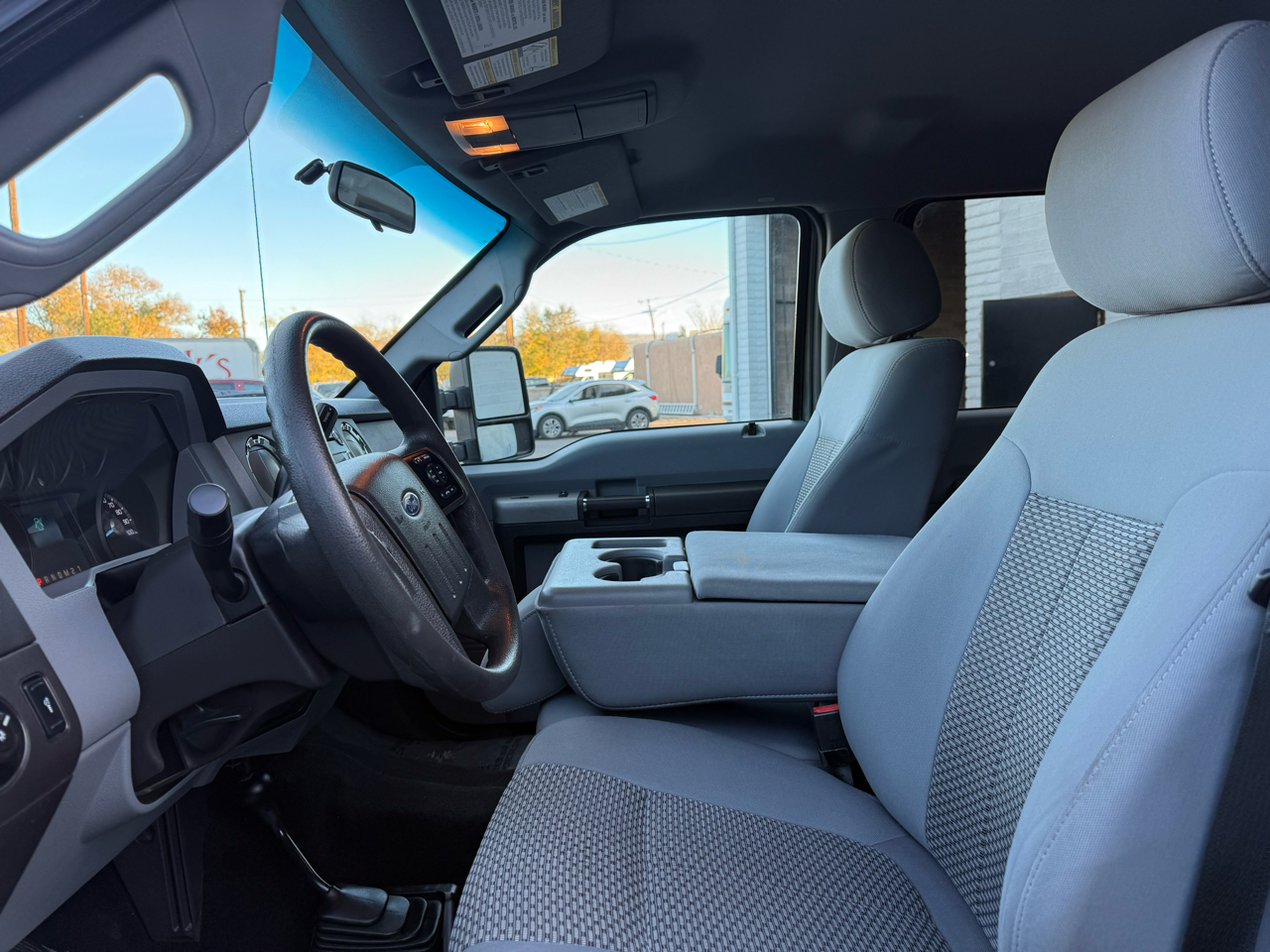 Ford F-250 SD XLT Crew Cab 4WD 2016