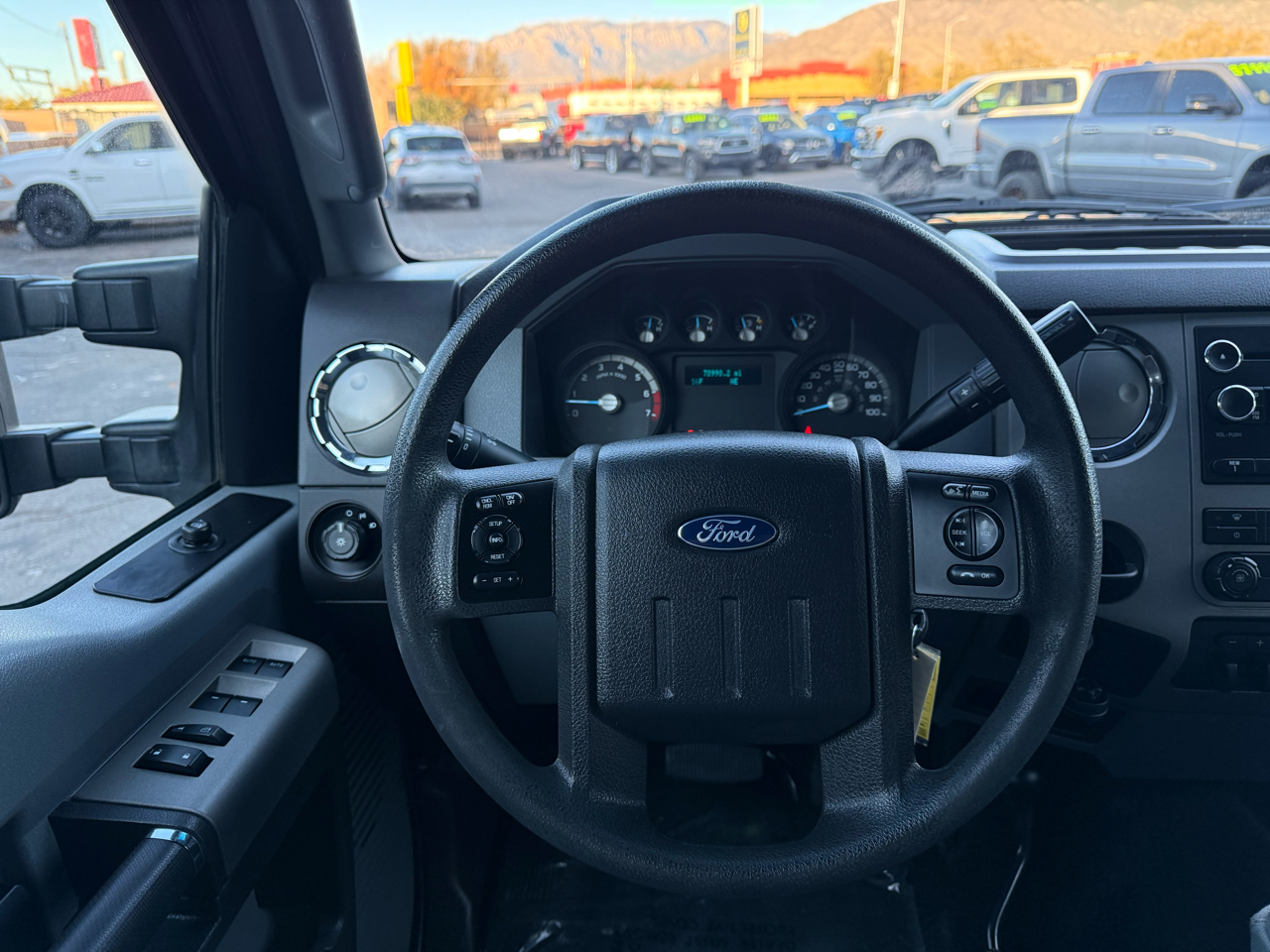 Ford F-250 SD XLT Crew Cab 4WD 2016
