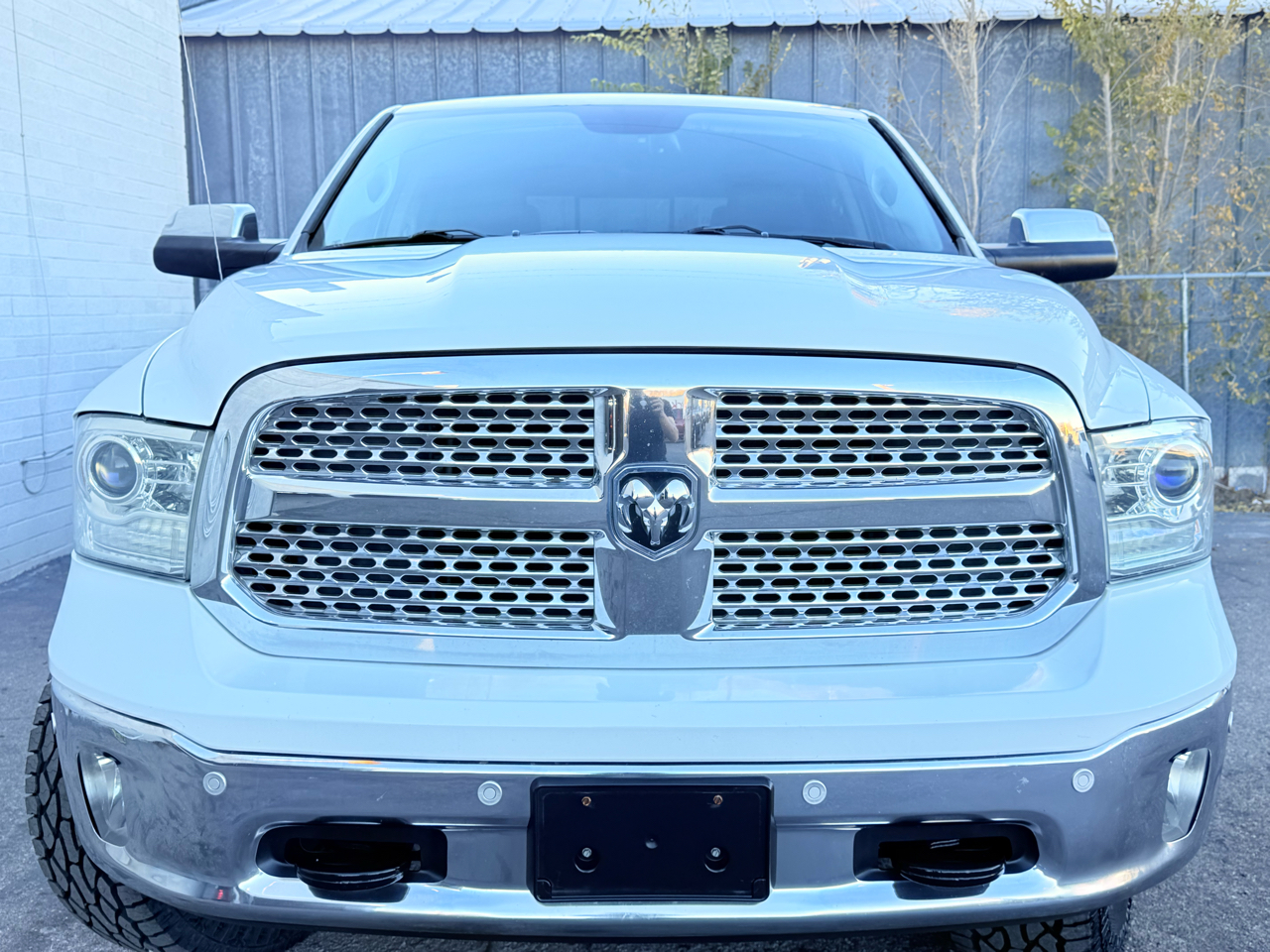RAM 1500 Laramie Crew Cab SWB 4WD 2017