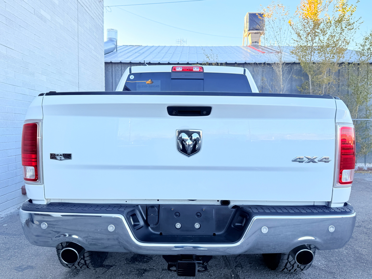 RAM 1500 Laramie Crew Cab SWB 4WD 2017