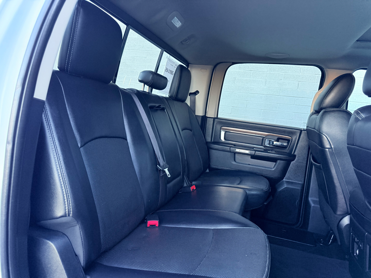 RAM 1500 Laramie Crew Cab SWB 4WD 2017