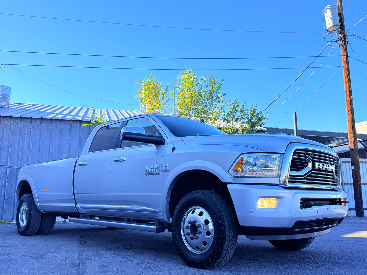 RAM 3500 Limited Crew Cab LWB 4WD DRW 2016