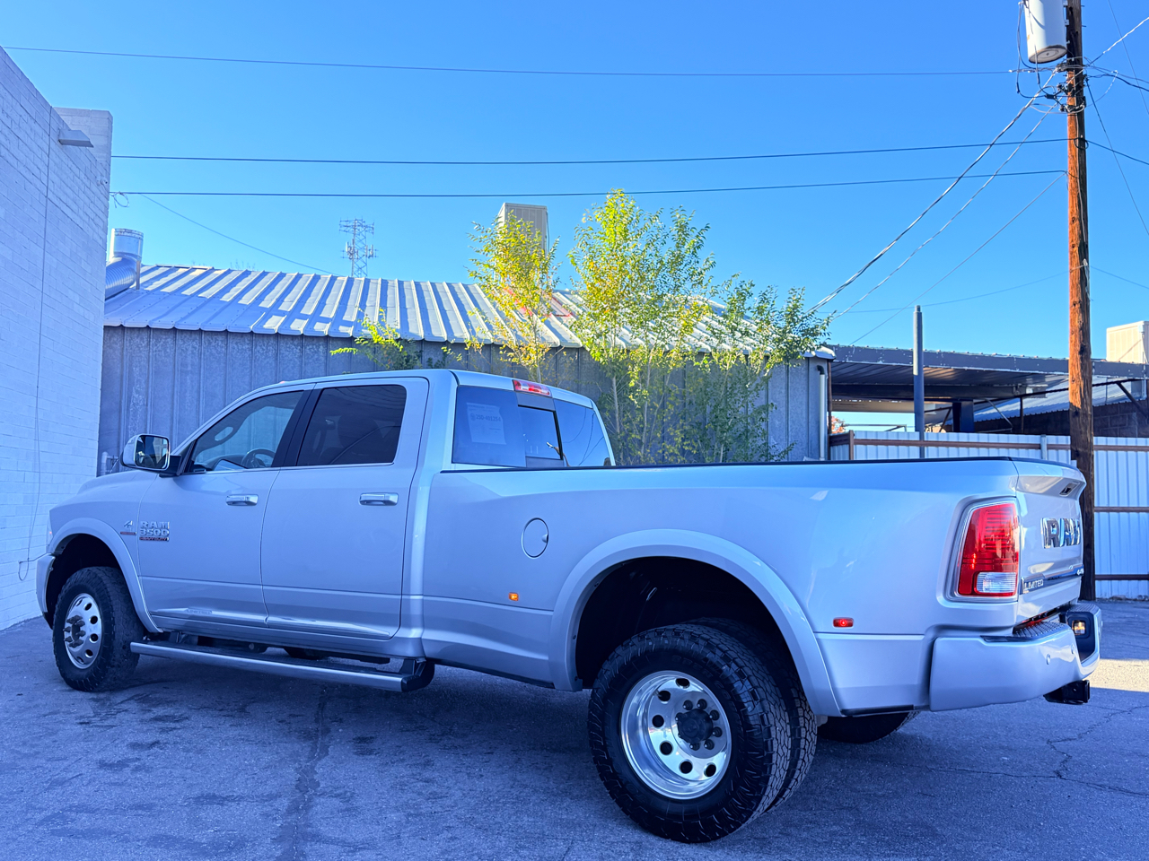 RAM 3500 Limited Crew Cab LWB 4WD DRW 2016