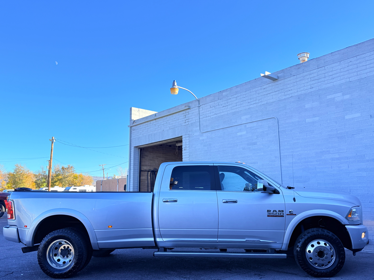 RAM 3500 Limited Crew Cab LWB 4WD DRW 2016