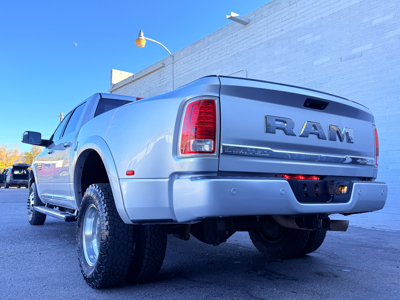 RAM 3500 Limited Crew Cab LWB 4WD DRW 2016