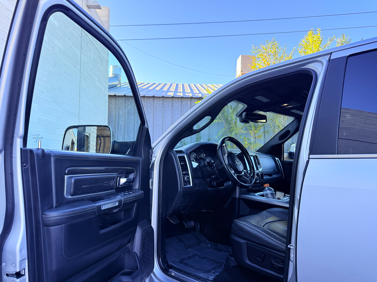 RAM 3500 Limited Crew Cab LWB 4WD DRW 2016