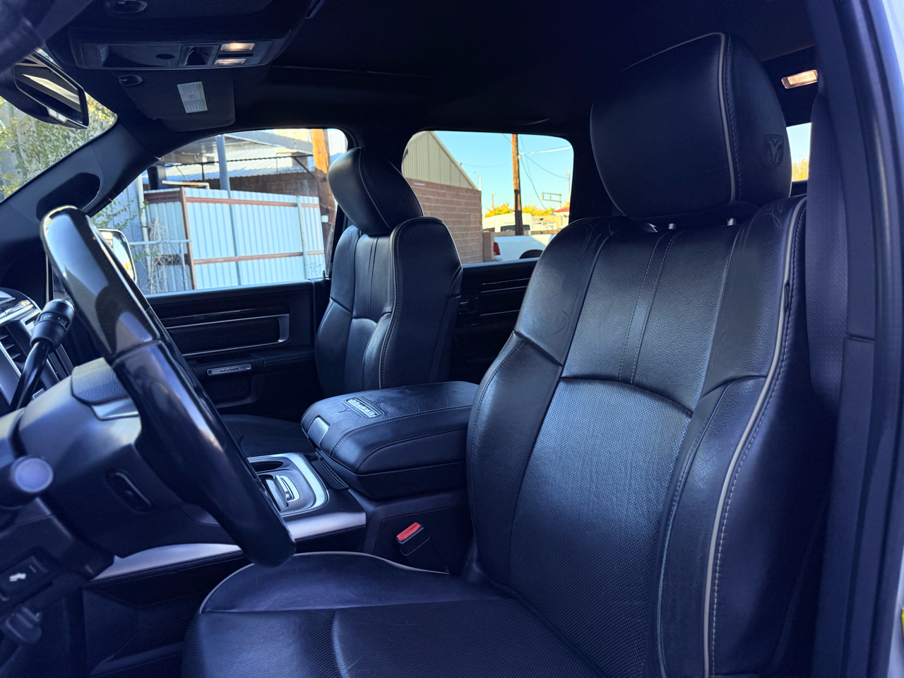 RAM 3500 Limited Crew Cab LWB 4WD DRW 2016