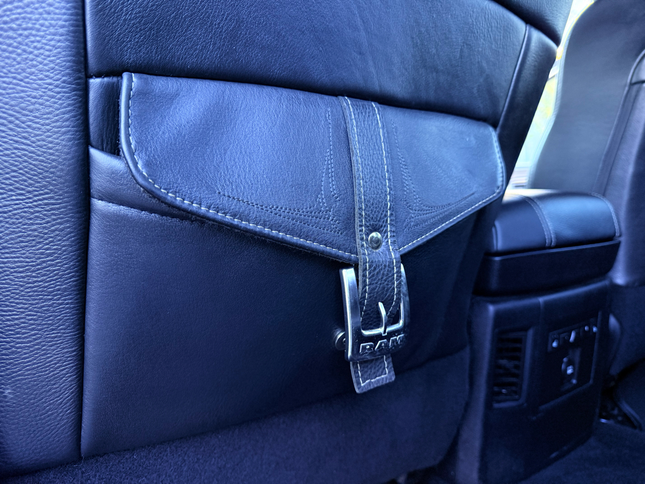 RAM 3500 Limited Crew Cab LWB 4WD DRW 2016