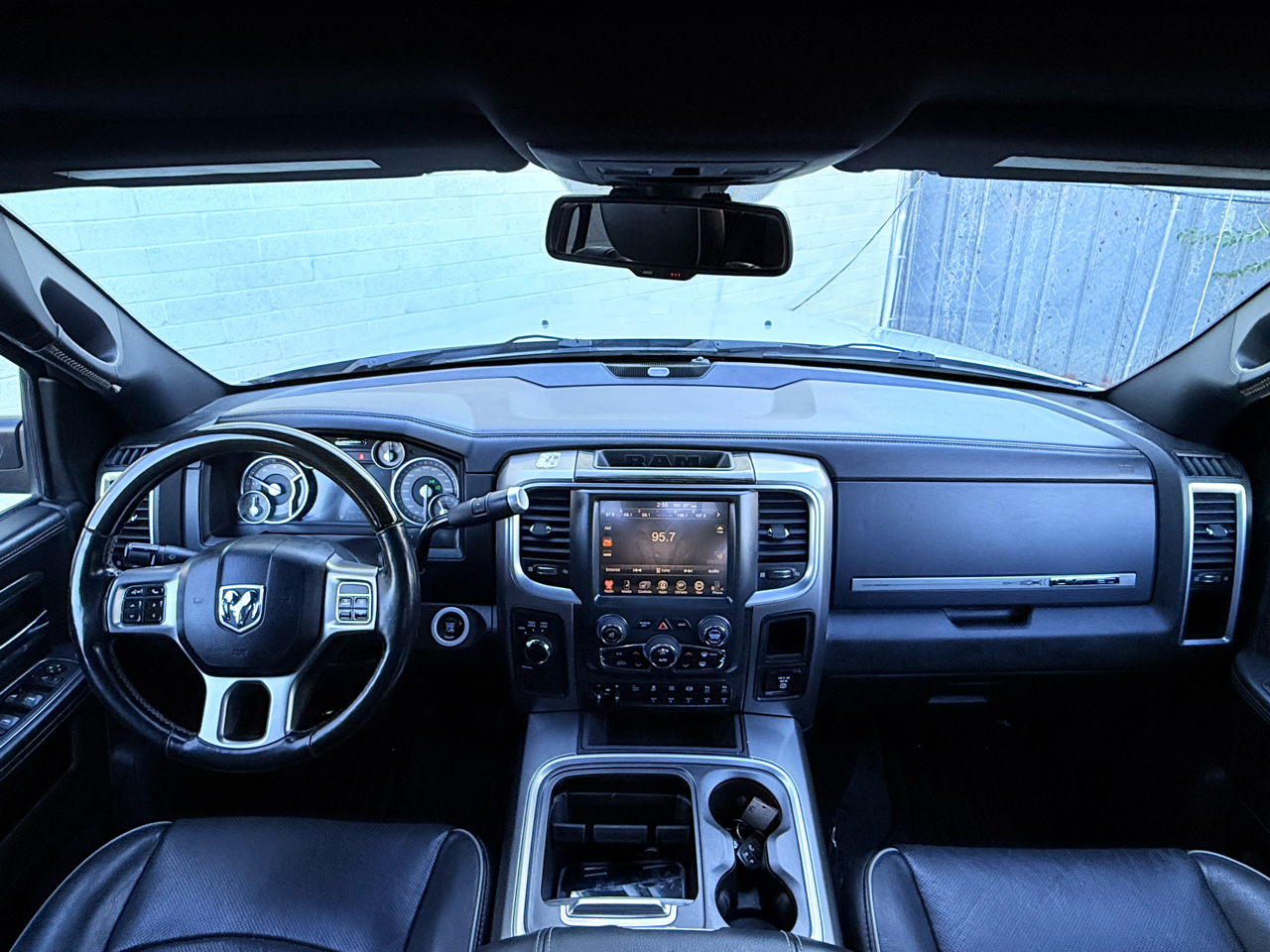 RAM 3500 Limited Crew Cab LWB 4WD DRW 2016