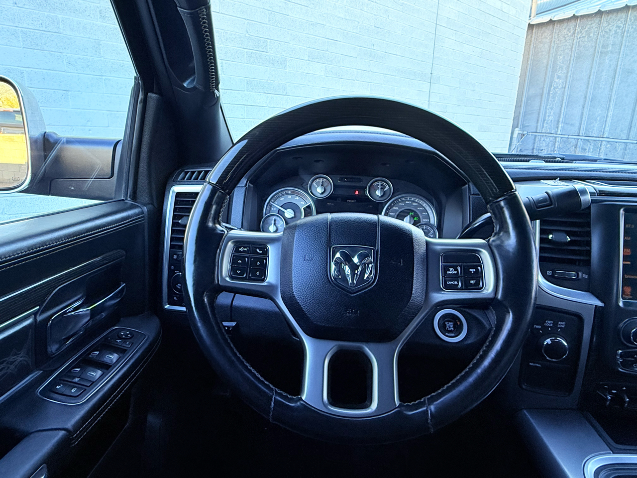 RAM 3500 Limited Crew Cab LWB 4WD DRW 2016