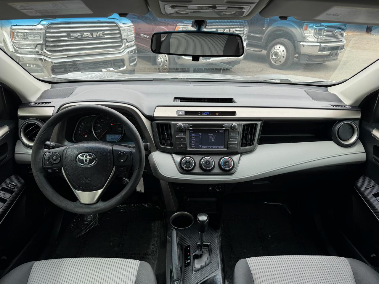 Toyota RAV4 LE FWD 2015